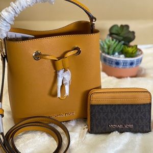 Authentic Michael kors